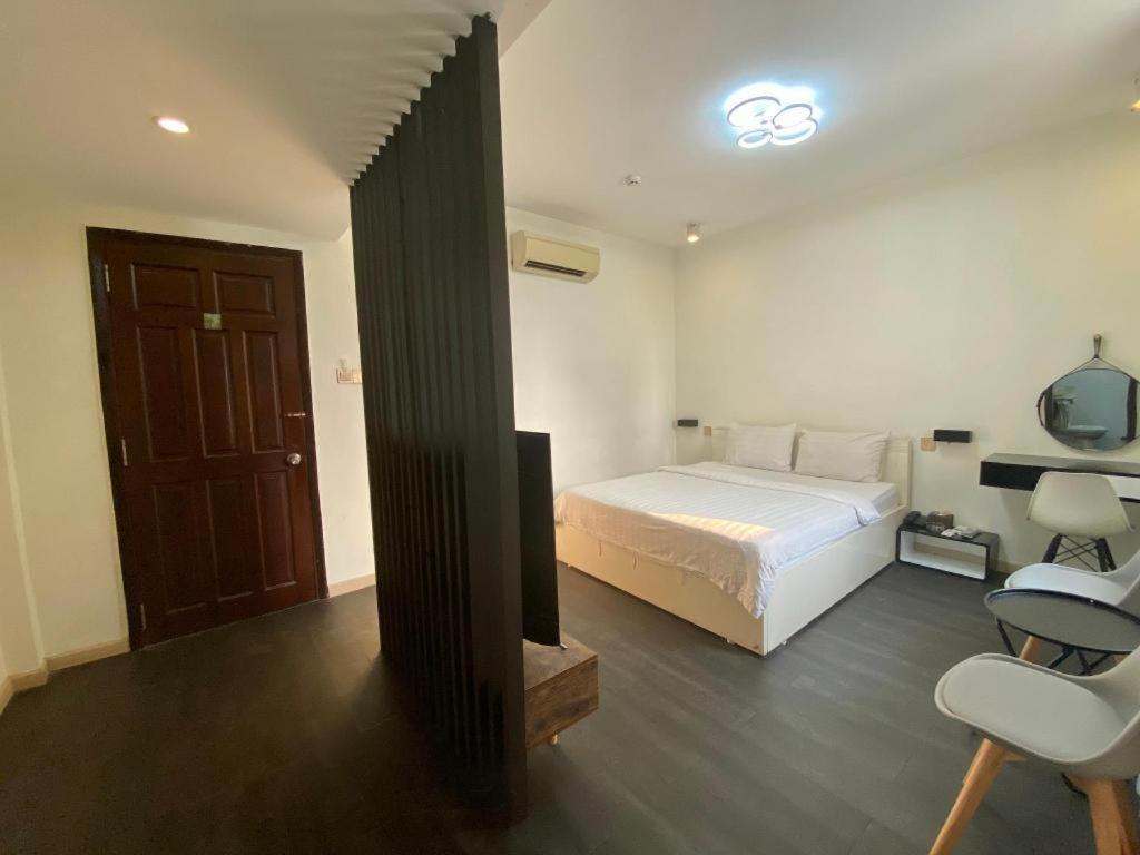 Amura Hotel Thu Duc Ho Chi Minh-staden Exteriör bild